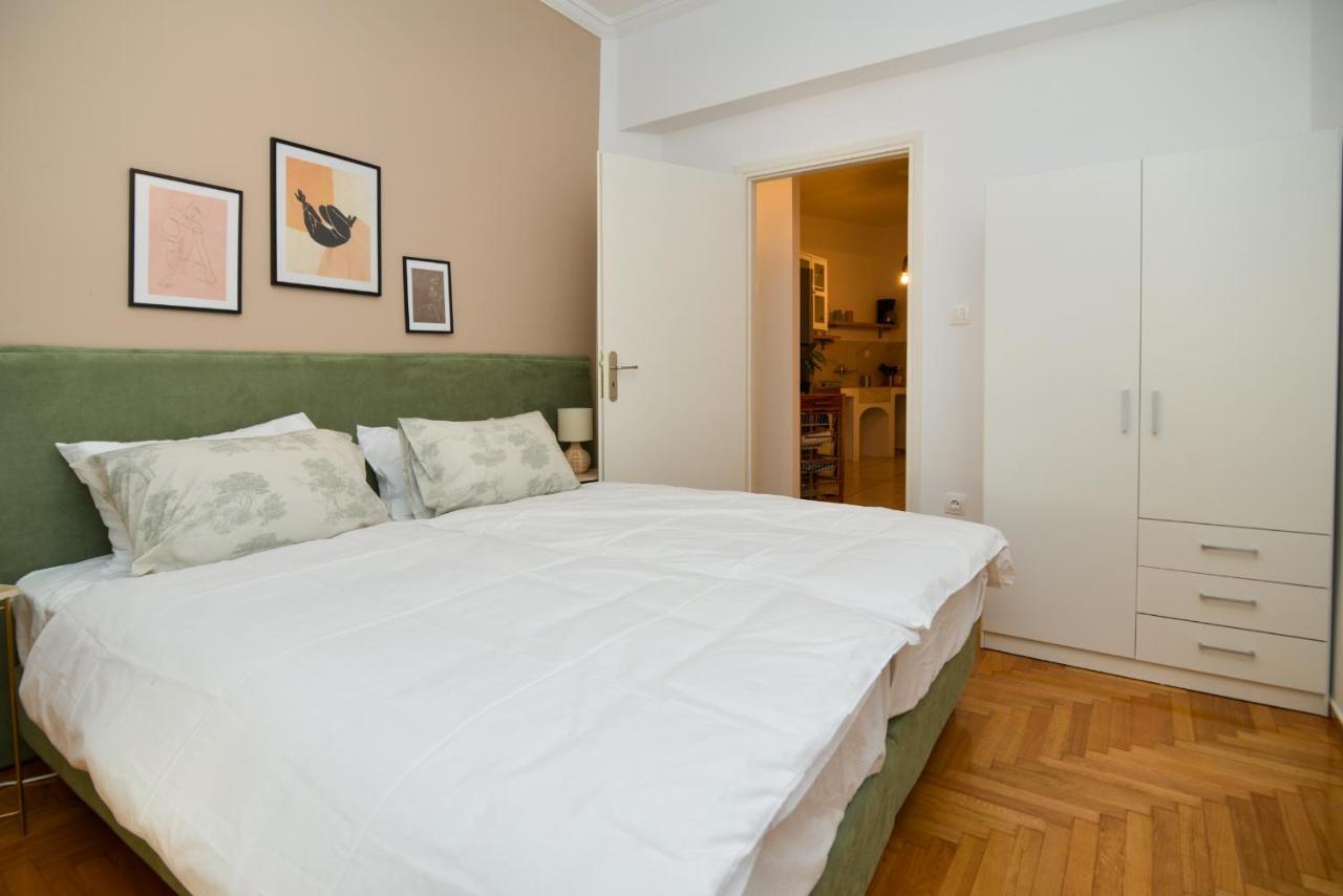 Stylish Next To Acropolis, Metro Stop Fix Apartment *