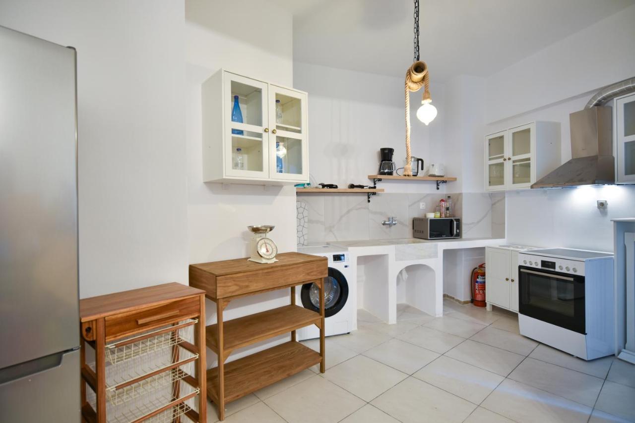 Stylish Next To Acropolis, Metro Stop Fix