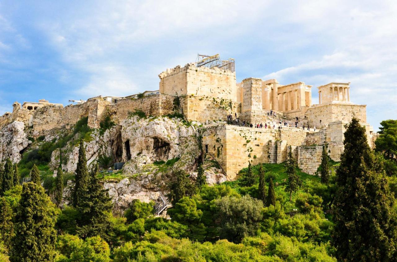 Stylish Next To Acropolis, Metro Stop Fix *